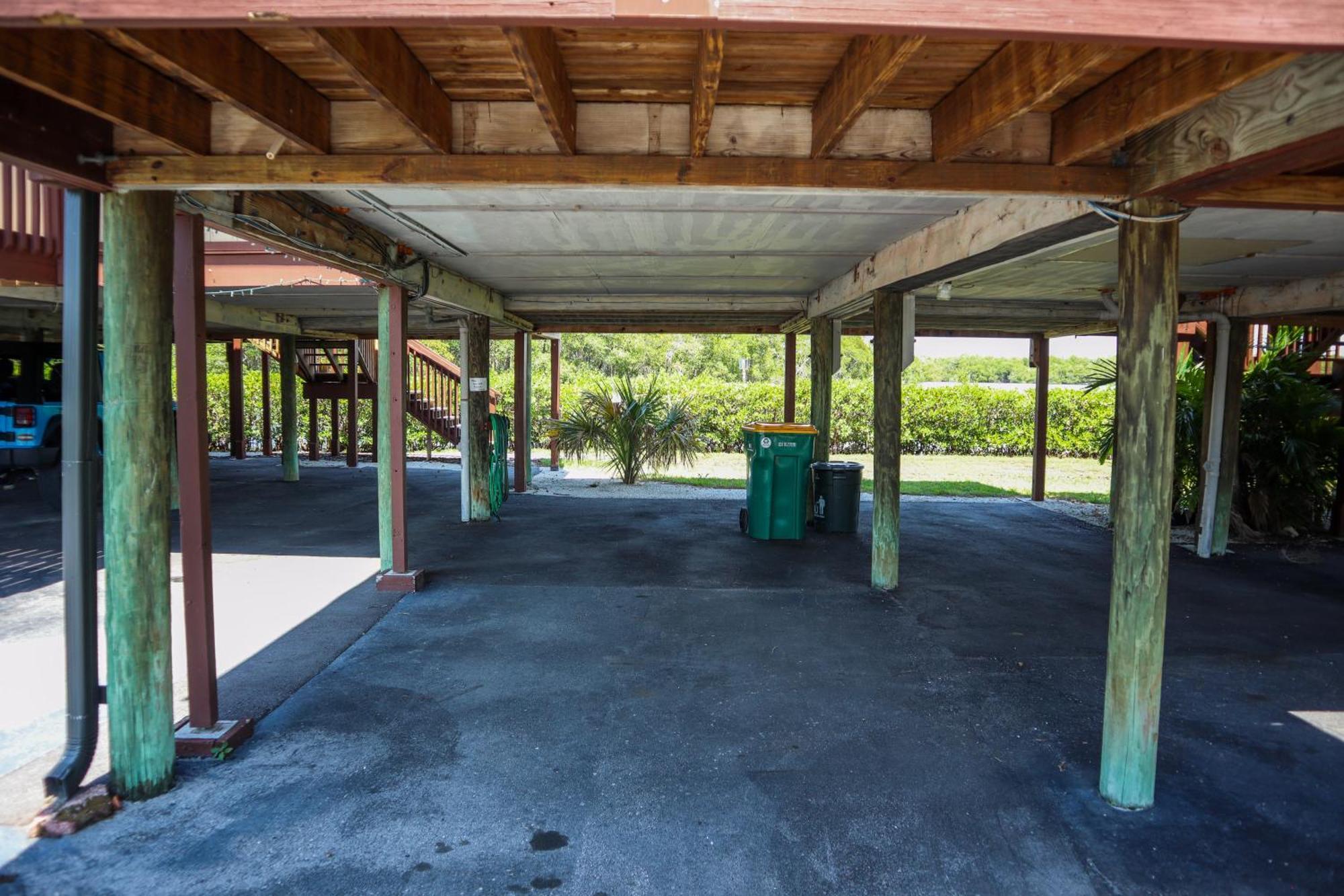 River Wilderness Waterfront Cabins Everglades City Εξωτερικό φωτογραφία