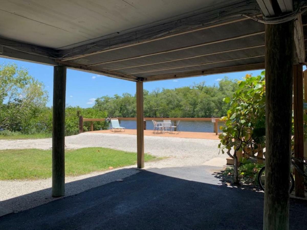 River Wilderness Waterfront Cabins Everglades City Εξωτερικό φωτογραφία