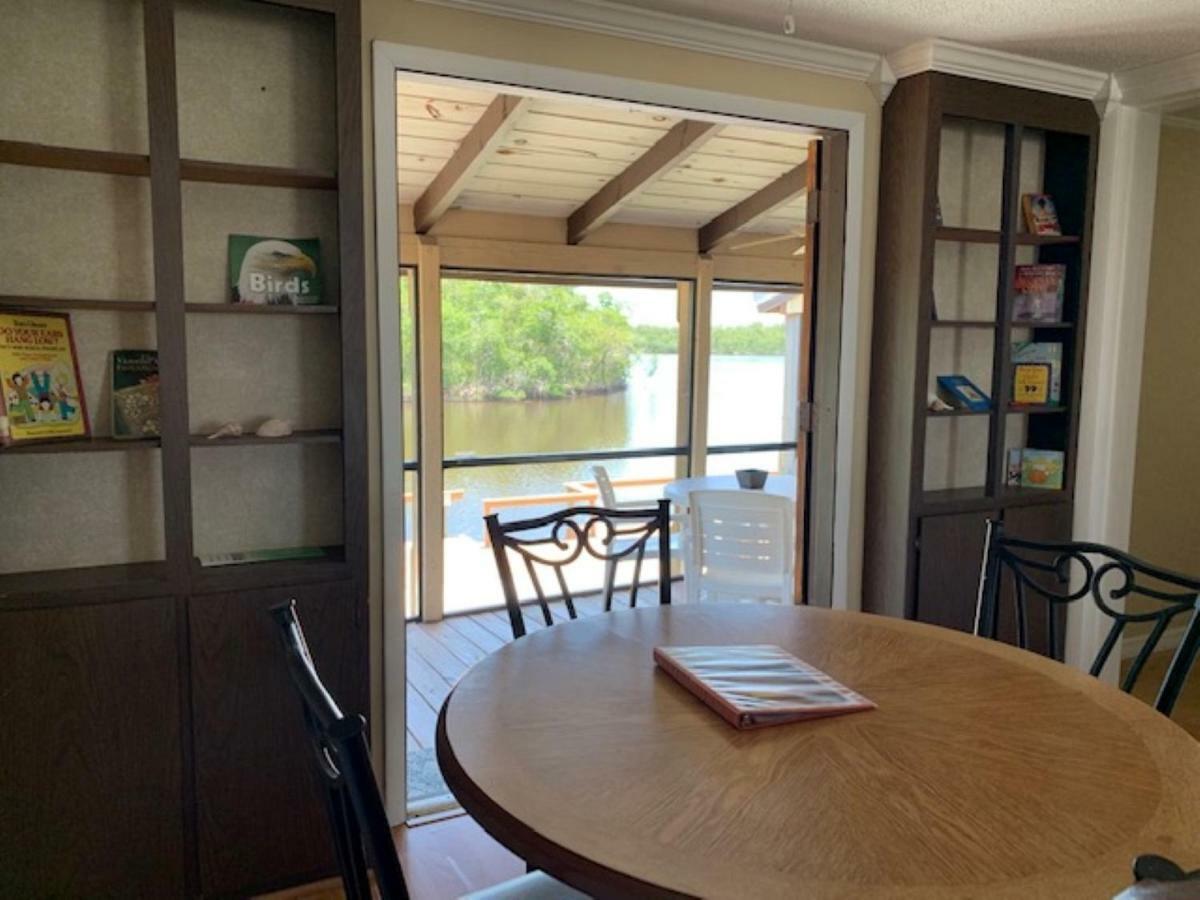 River Wilderness Waterfront Cabins Everglades City Εξωτερικό φωτογραφία